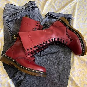 Kids Dr. Marten boots (Burgundy)